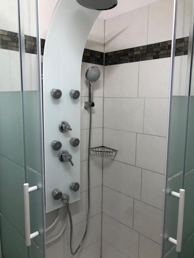 Fai'S Guesthouse Widnau Bagian luar foto