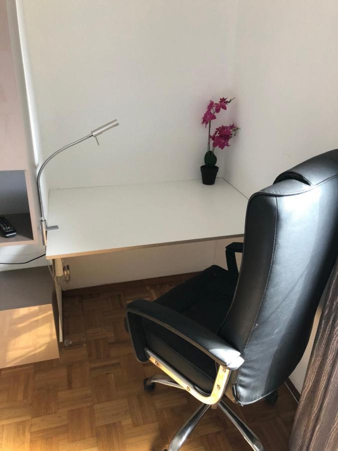 Fai'S Guesthouse Widnau Bagian luar foto